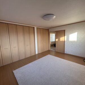 2階洋室(奥) 2階洋室(奥)